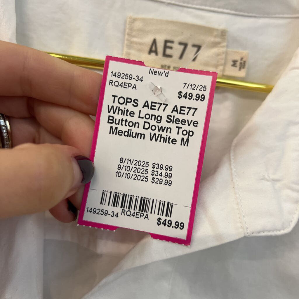 AE77 White Long Sleeve Button Down Top Medium