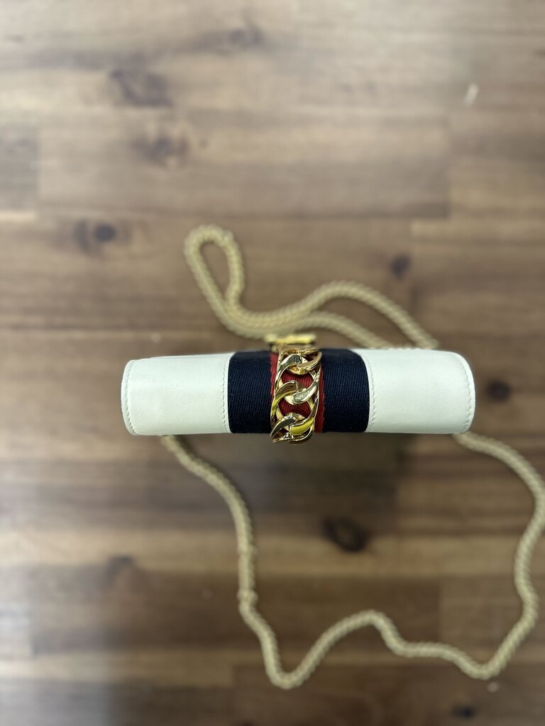 Gucci Chain Link Sylvie Super Mini