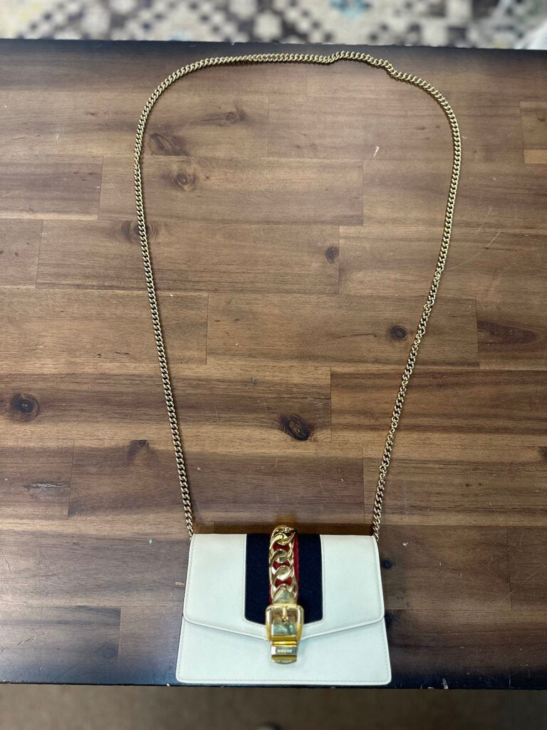 Gucci Chain Link Sylvie Super Mini