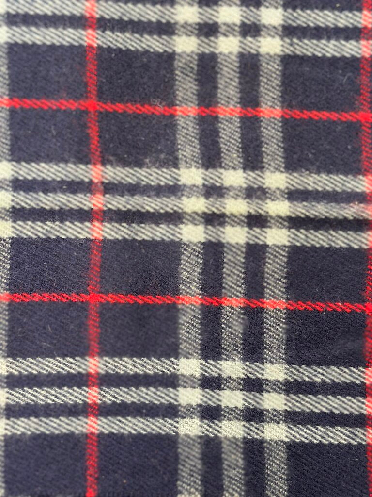Burberry 100% Lambswool Scarf Navy