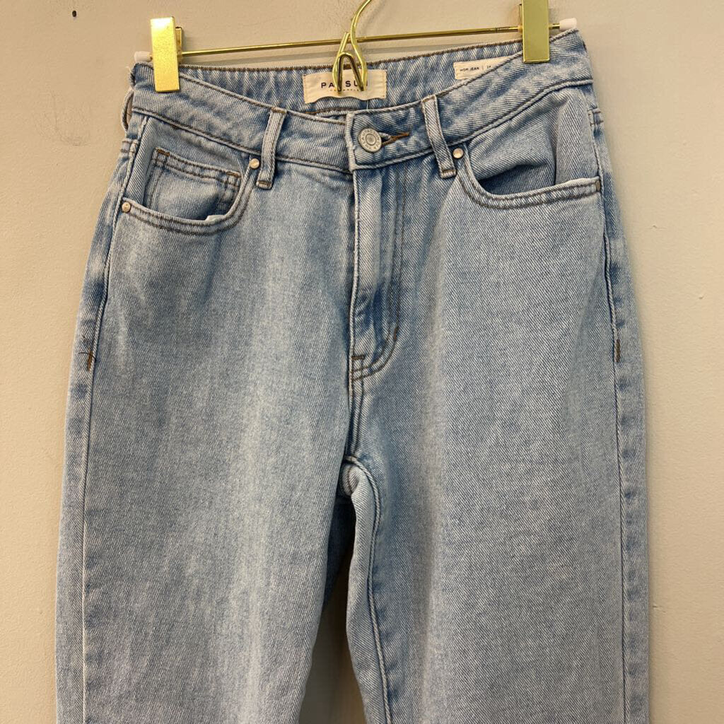 Pacsun Light Wash Mom Jeans 24