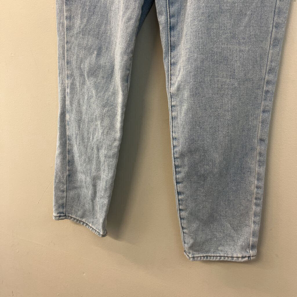 Pacsun Light Wash Mom Jeans 24