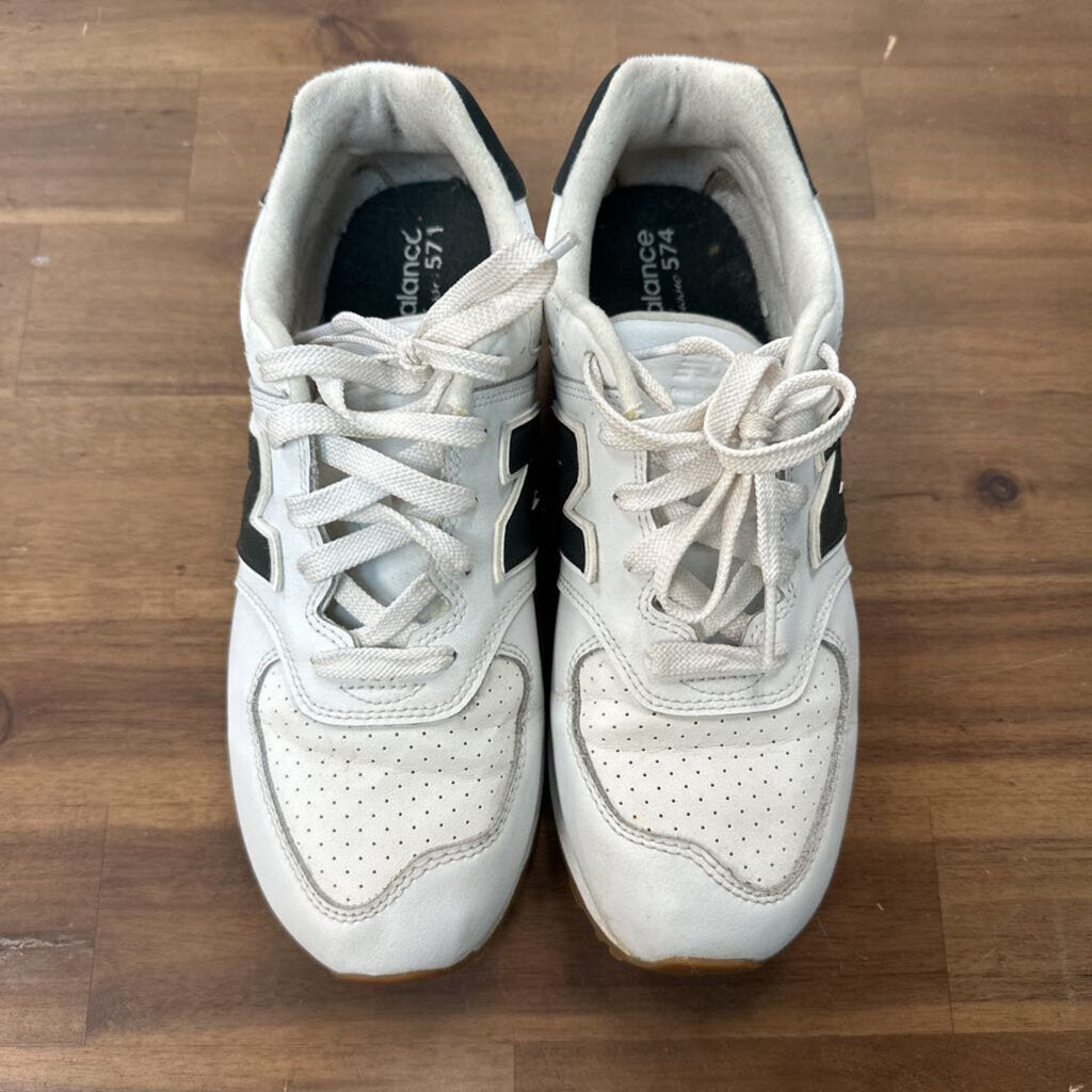 New Balance White/ Black 574 Sneakers 6 Boys