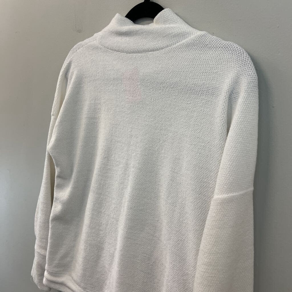 Zyia Active White Soft Long Sleeve Pullover Small