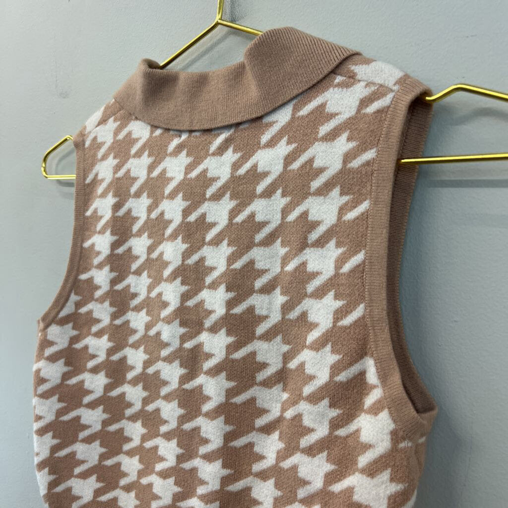 Altar'd State Brown/ White Houndstooth Cropped Tank Top Extra Small