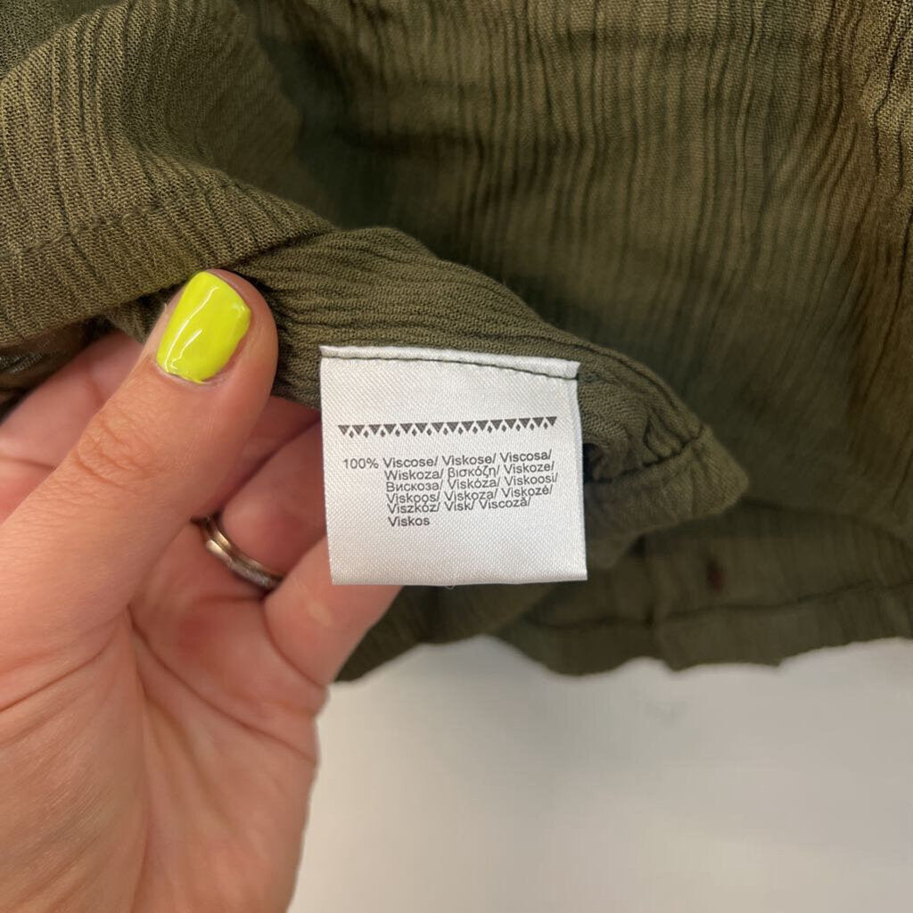 Kaya Wear Green Cropped Button Front Tank Top Small