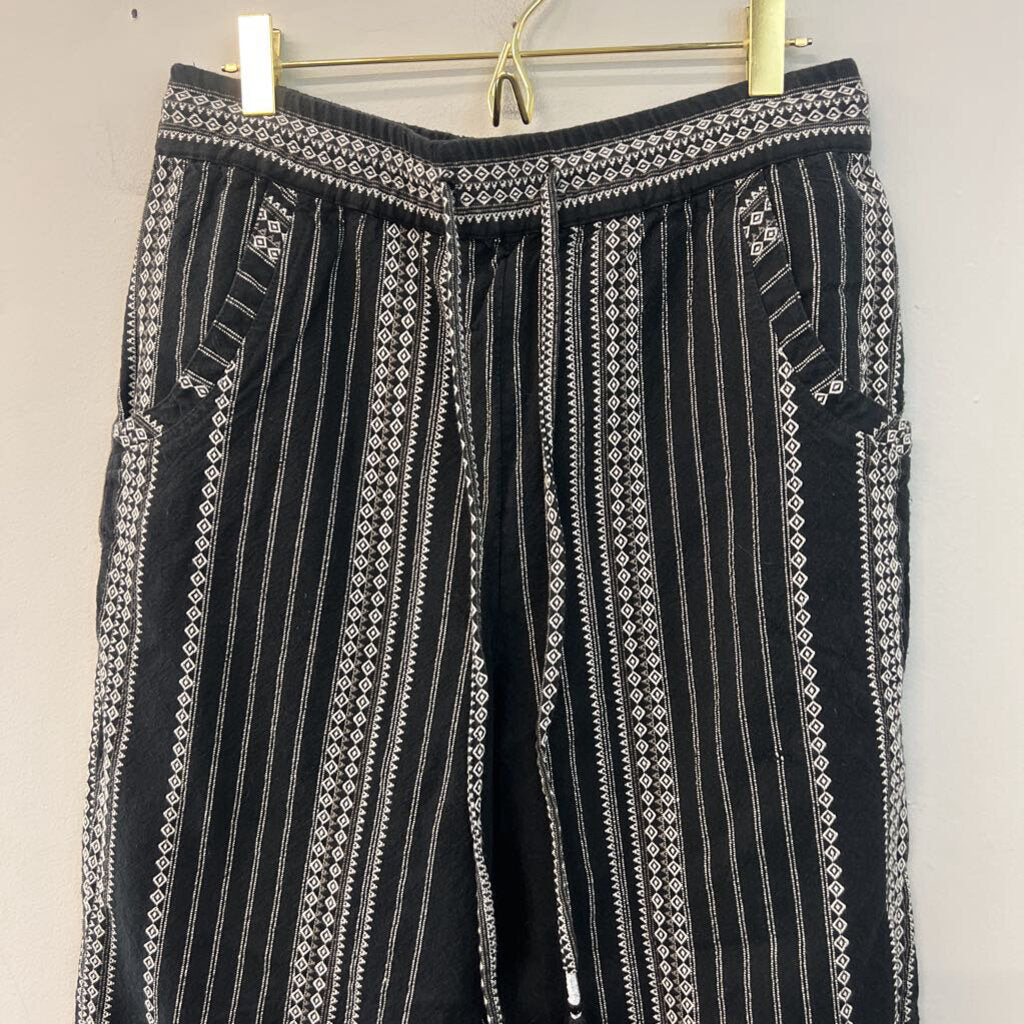 Anthropologie Black. White Embroidered Print Pull On Pants Small
