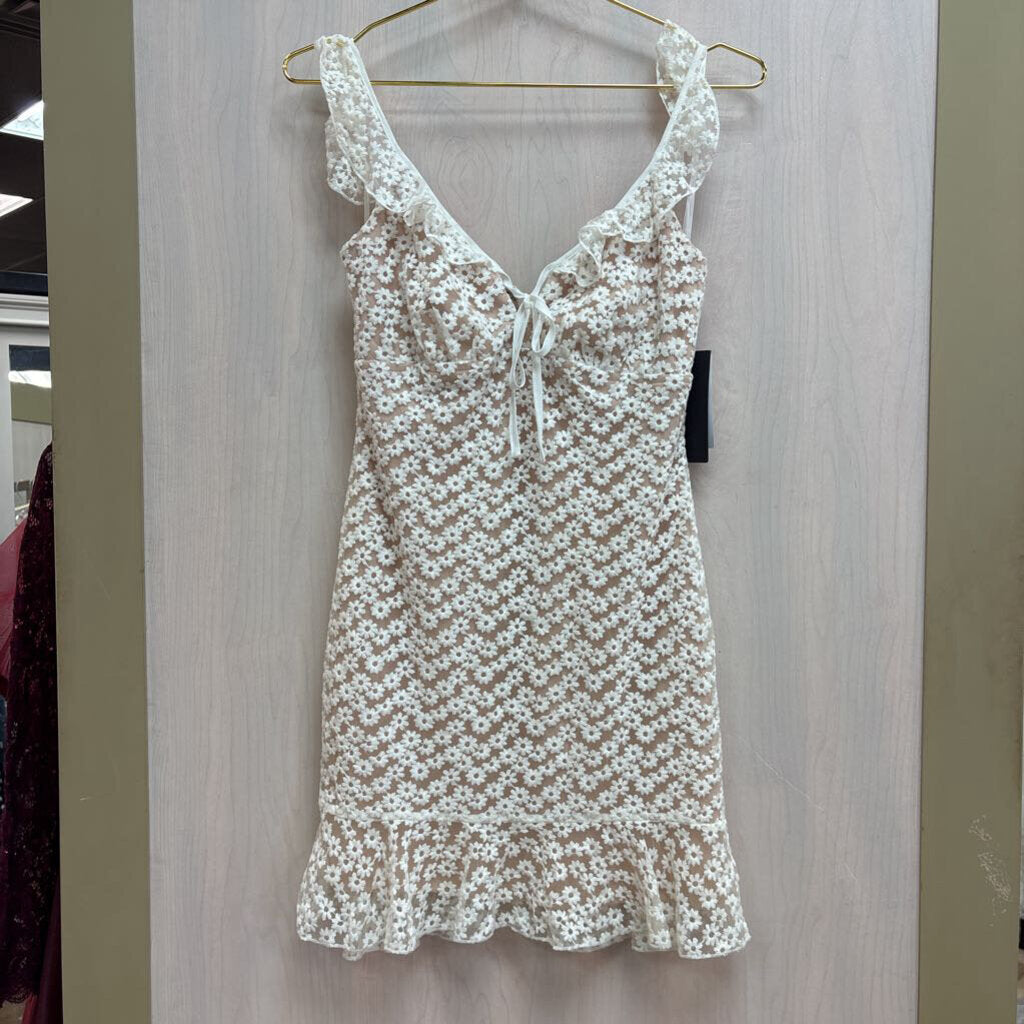 City Studio Beige/ White Flower Ruffle Detail Dress 3