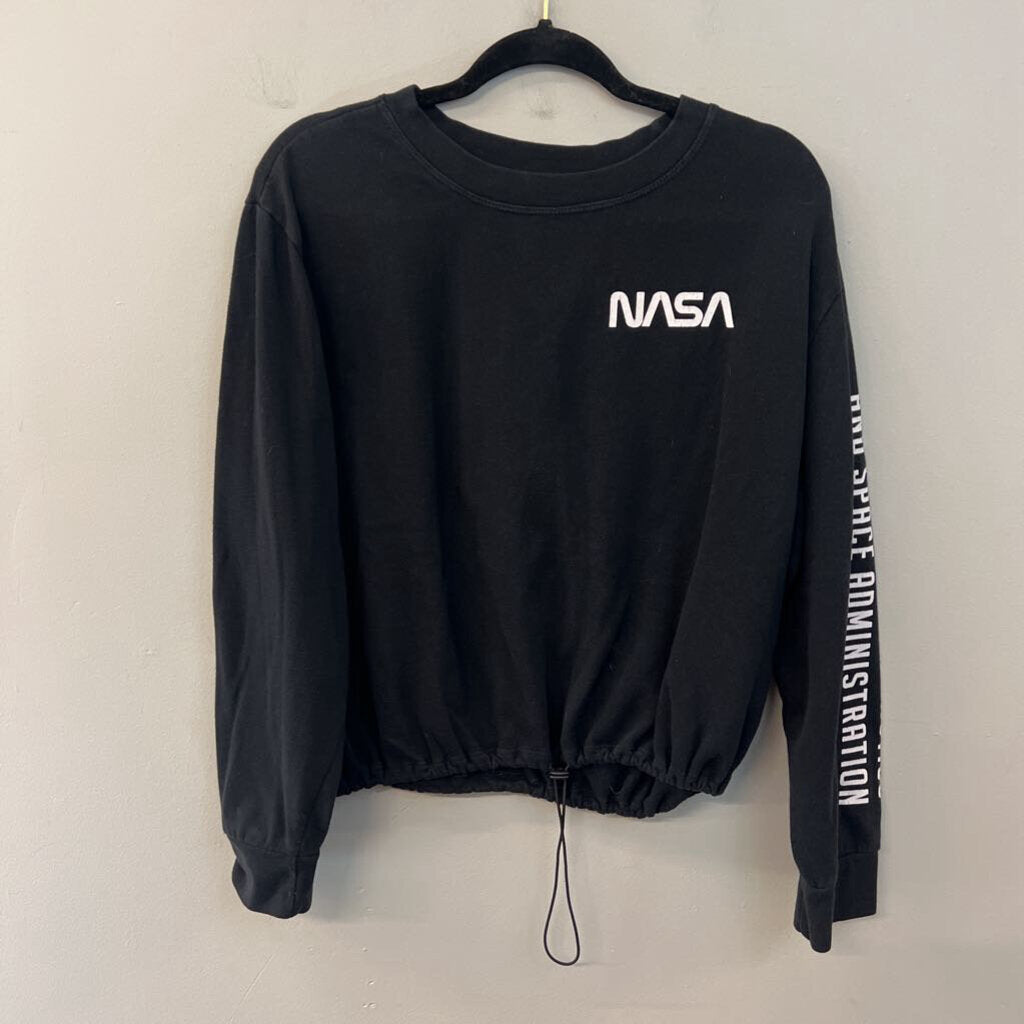 Fifth Sun Black/ White Nasa Cropped Long Sleeve Pullover Large