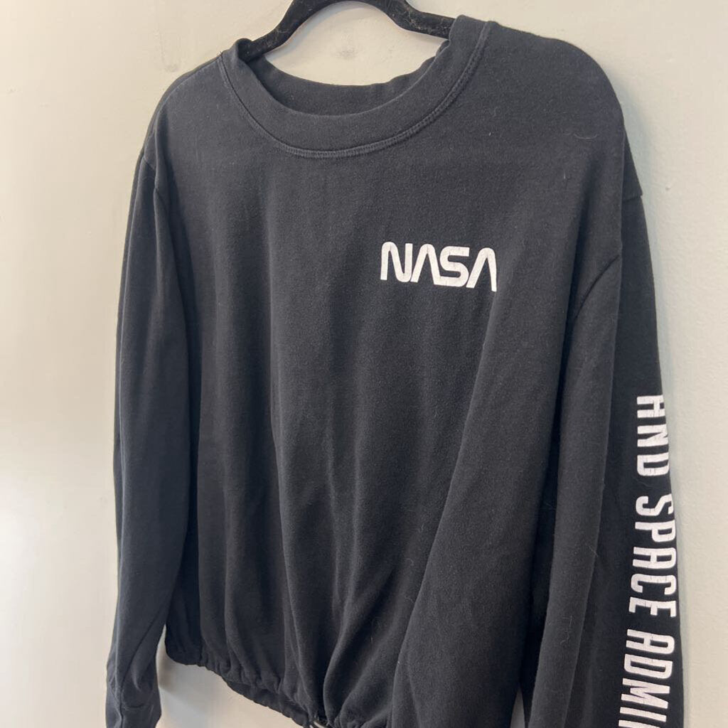 Fifth Sun Black/ White Nasa Cropped Long Sleeve Pullover Large