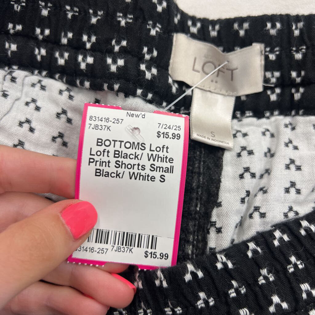 Loft Black/ White Print Shorts Small