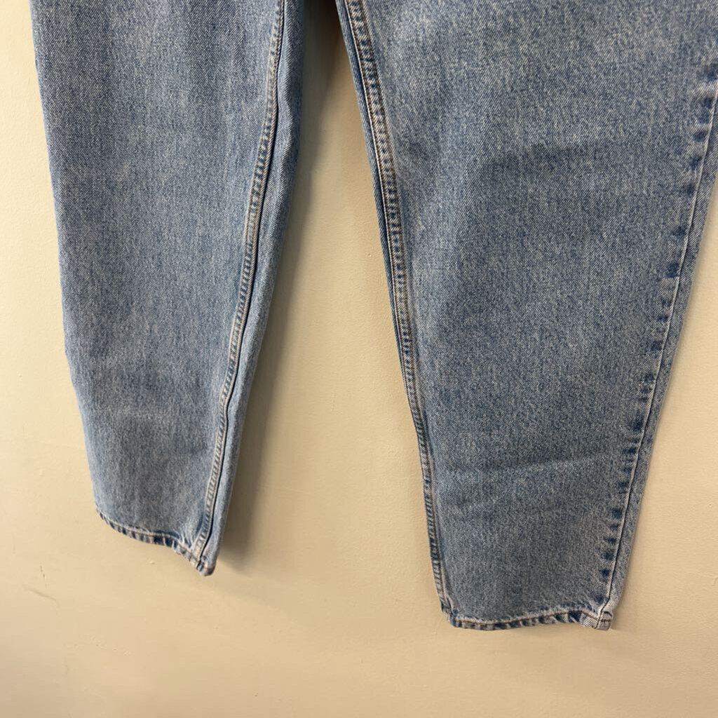 Levi Medium Wash High Waisted Mom Jeans 14 Long