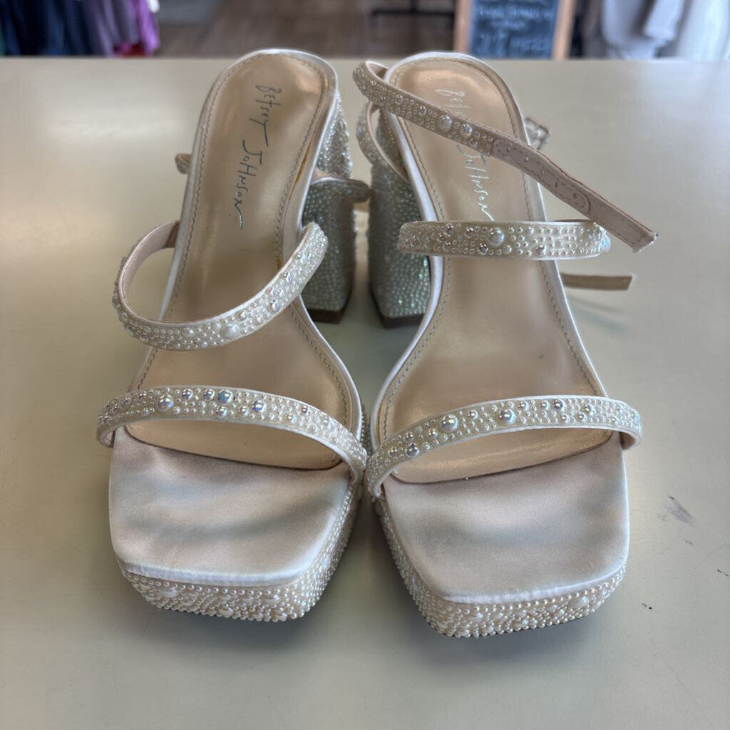 Betsey Johnson Denni Pearl Platform Block Heels 7