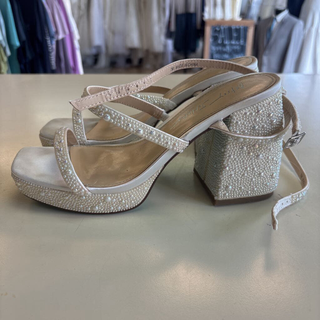 Betsey Johnson Denni Pearl Platform Block Heels 7