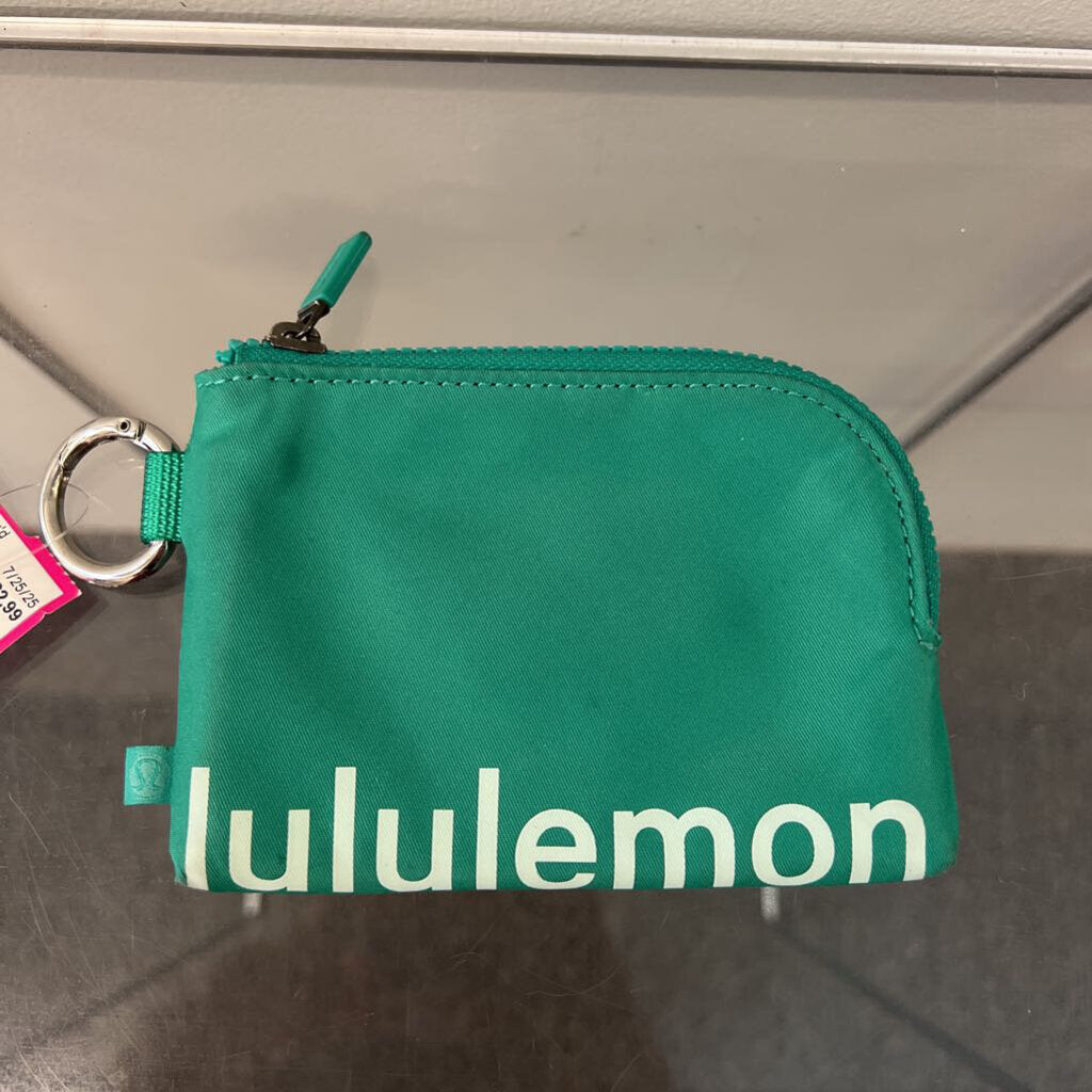 Lululemon Green Clippable Card Pouch