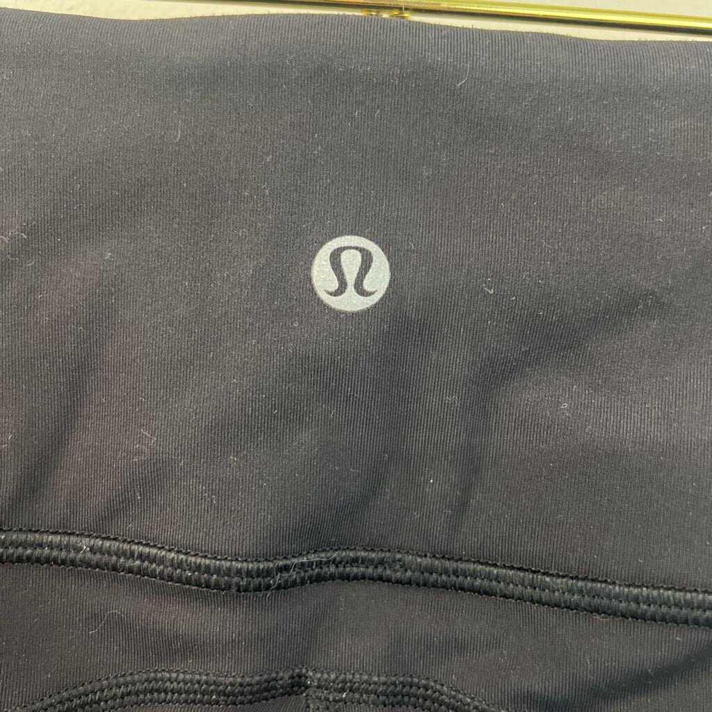 Lululemon Black Cropped Leggings 6