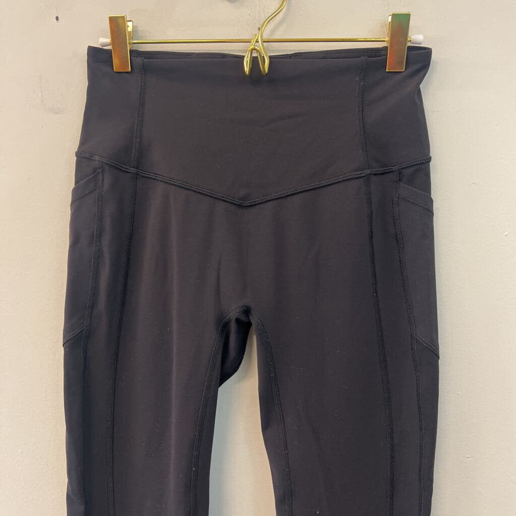 Lululemon Black Cropped Leggings 6
