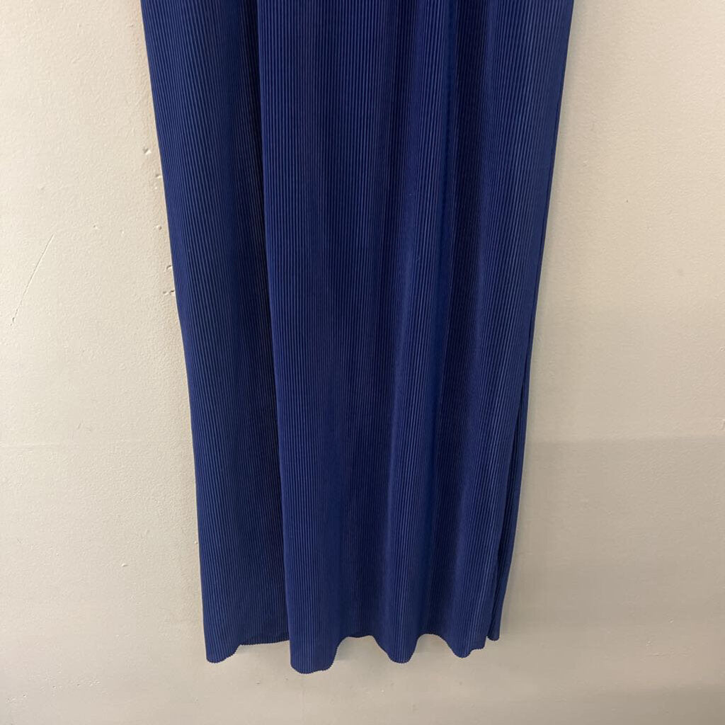 Everly Blue Pleated Midi Dress Small