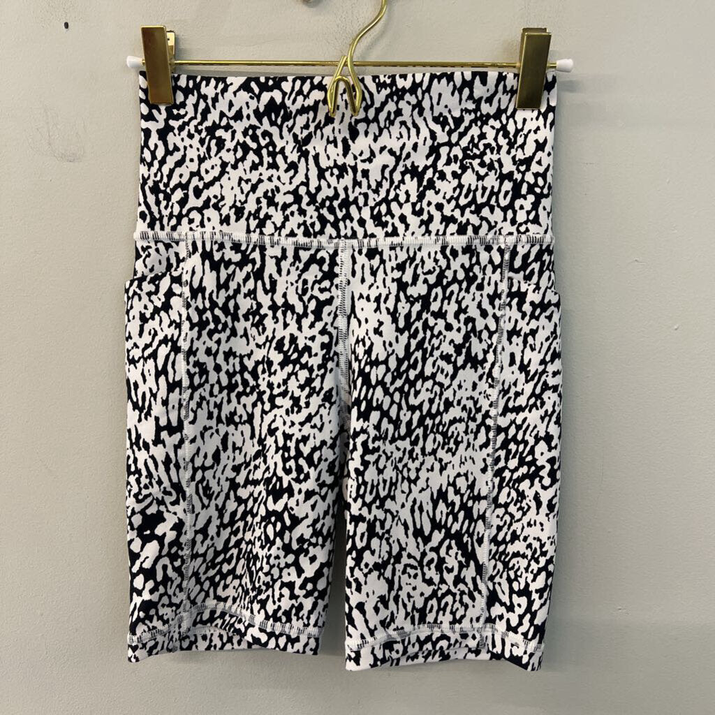 Athleta White/ Black Print Biker Shorts Extra Small