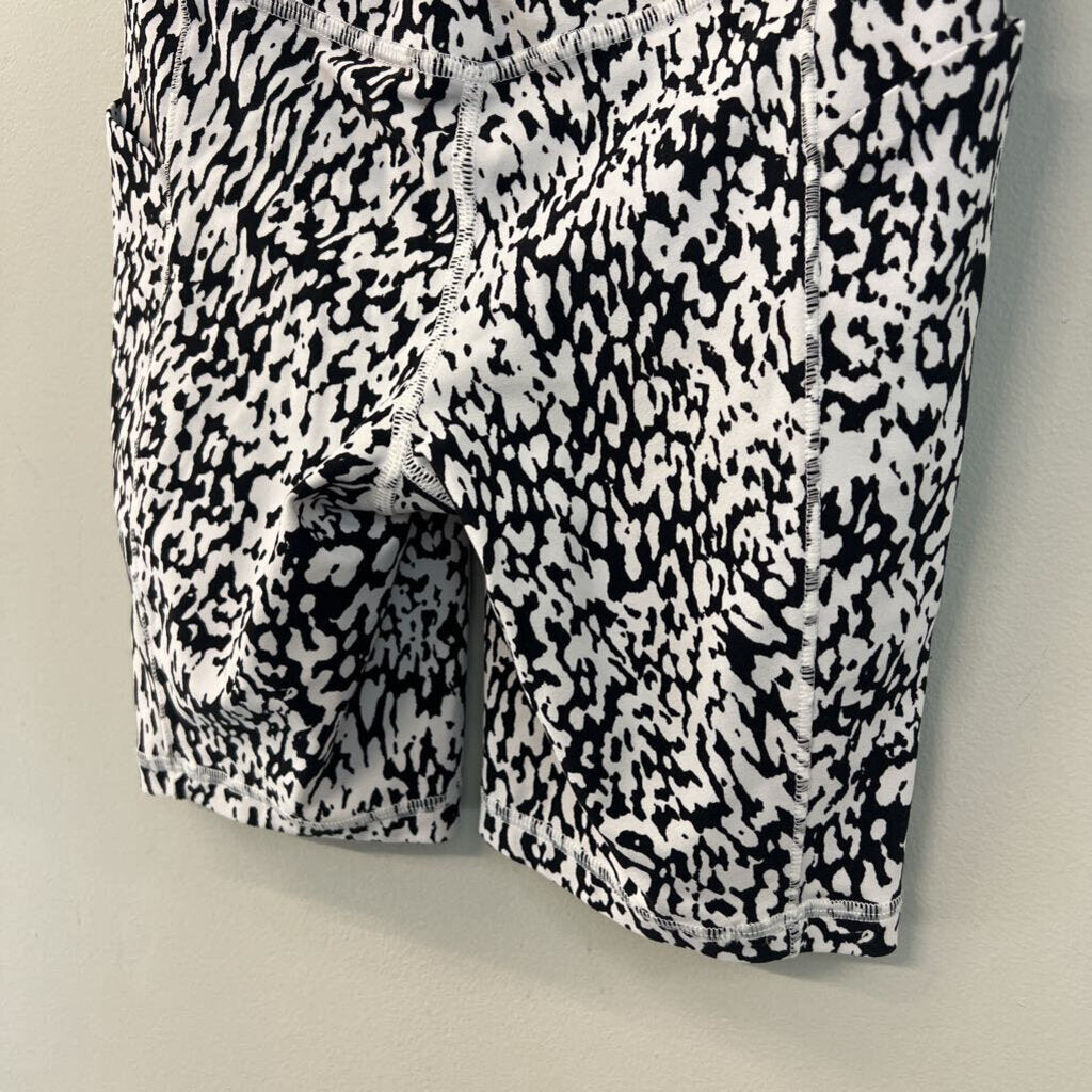 Athleta White/ Black Print Biker Shorts Extra Small