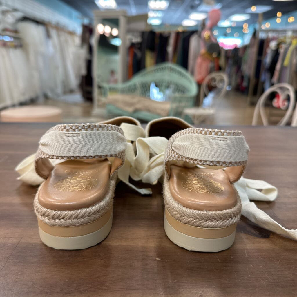 Vince Camuto Cream Linen Lace Up Shoes 7.5