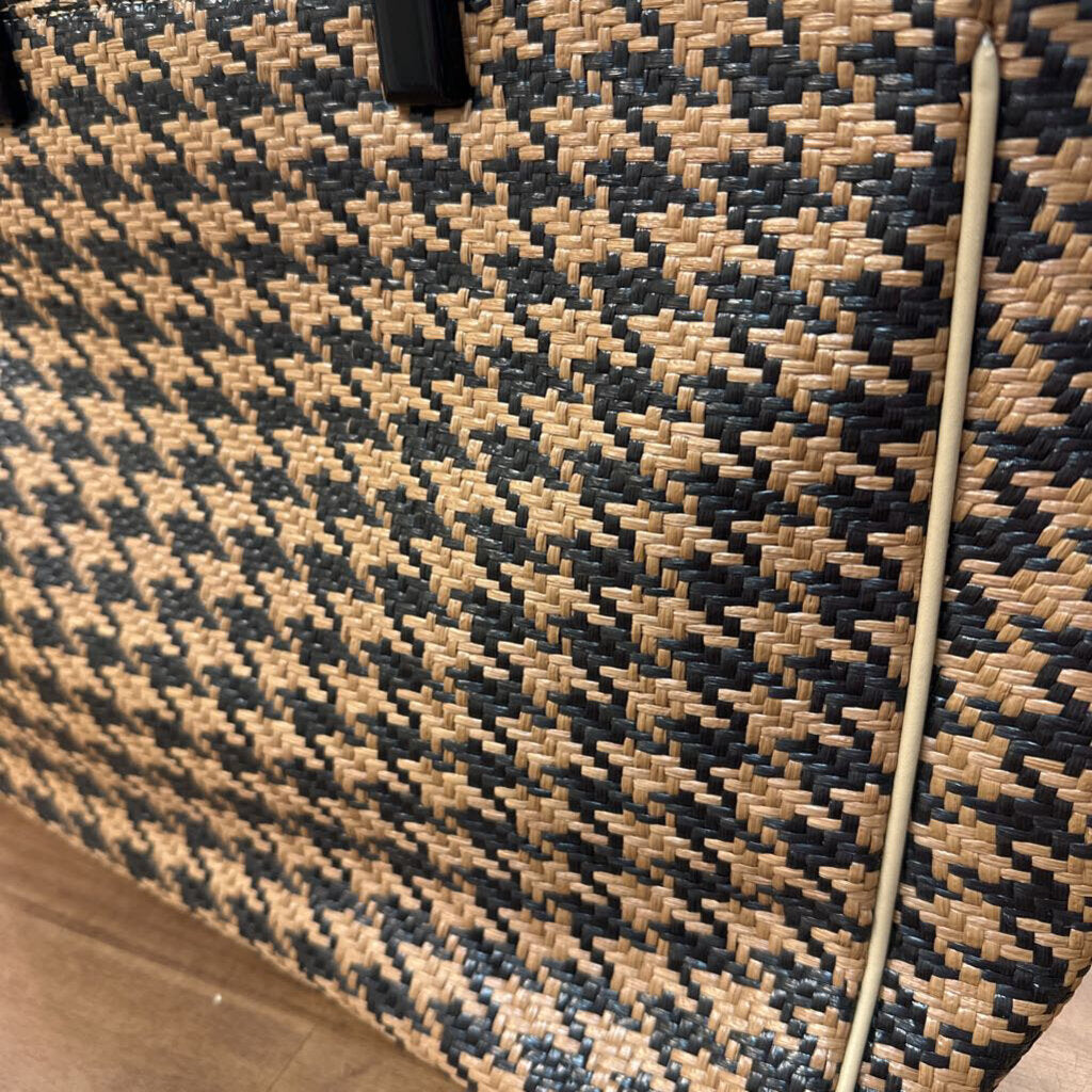 Clarita Brown/ Black Woven Houndstooth Purse