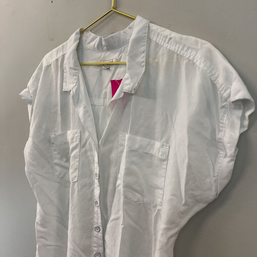 Harper White Short Sleeve Button Down Top Medium