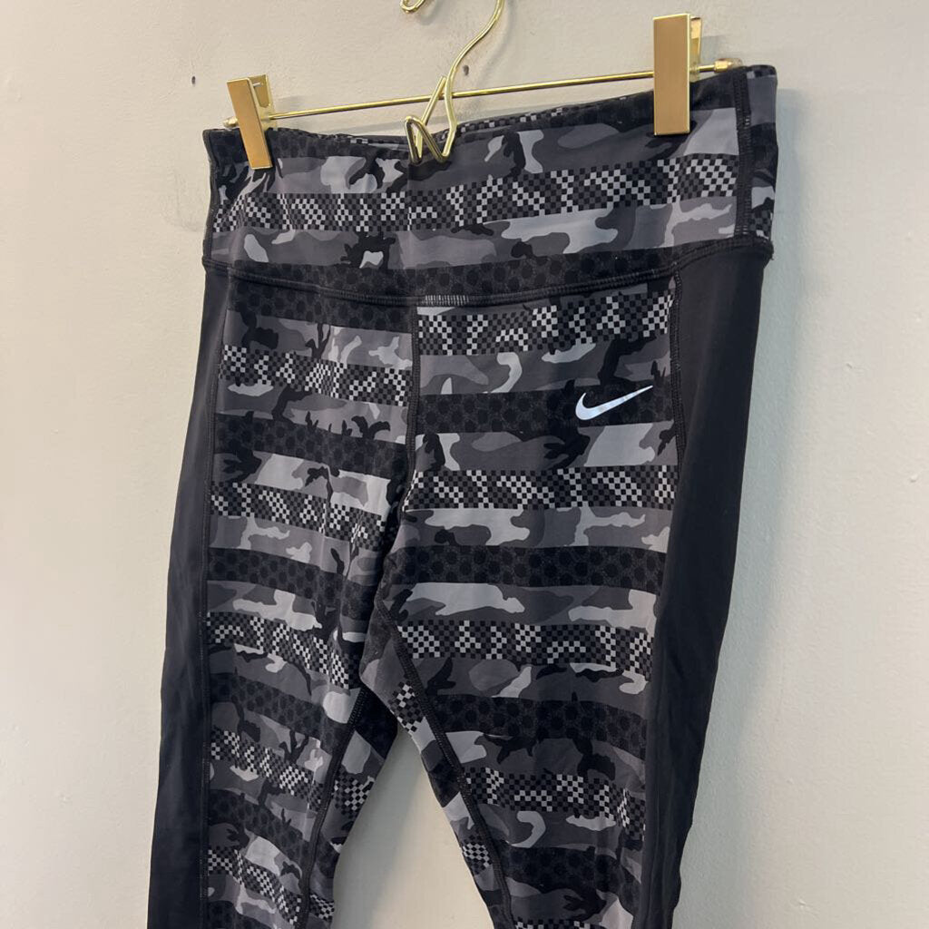 Nike Black/ Grey Print Athletic Leggings Medium