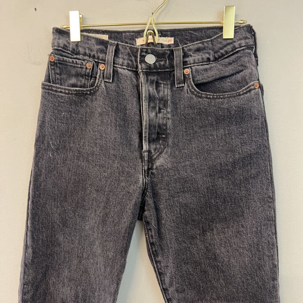 Levi Black Wedgie Straight Jeans 27