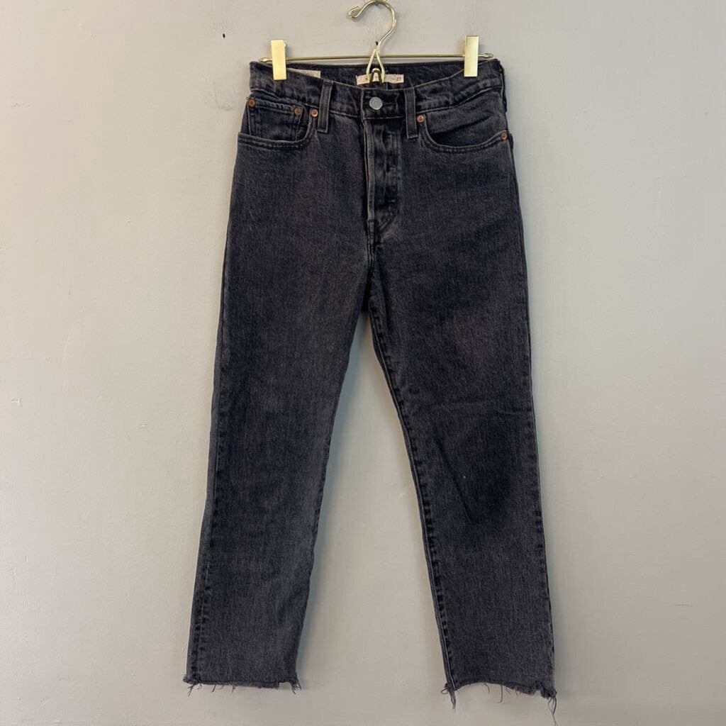 Levi Black Wedgie Straight Jeans 27