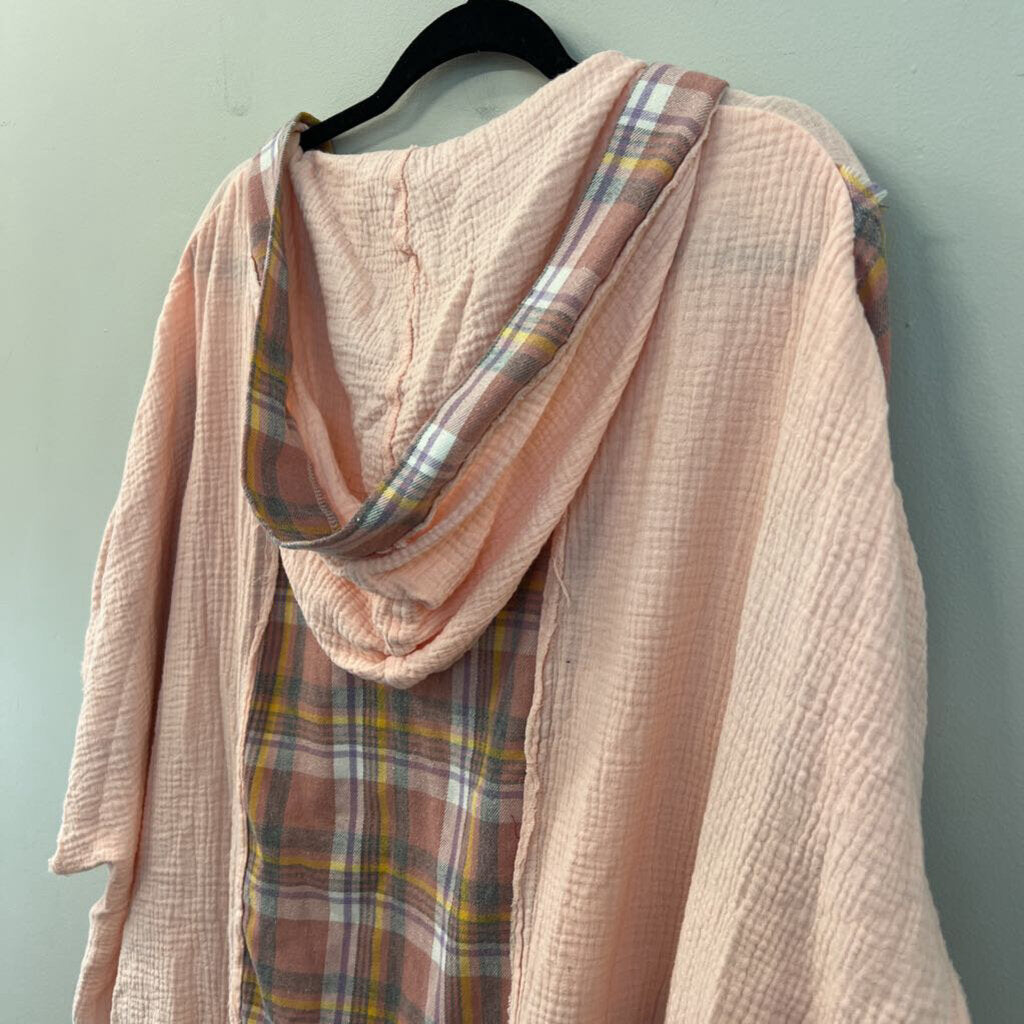 Oli and Hali Pink/ Multi Plaid Print Detail Short Sleeve Hooded Top One Size
