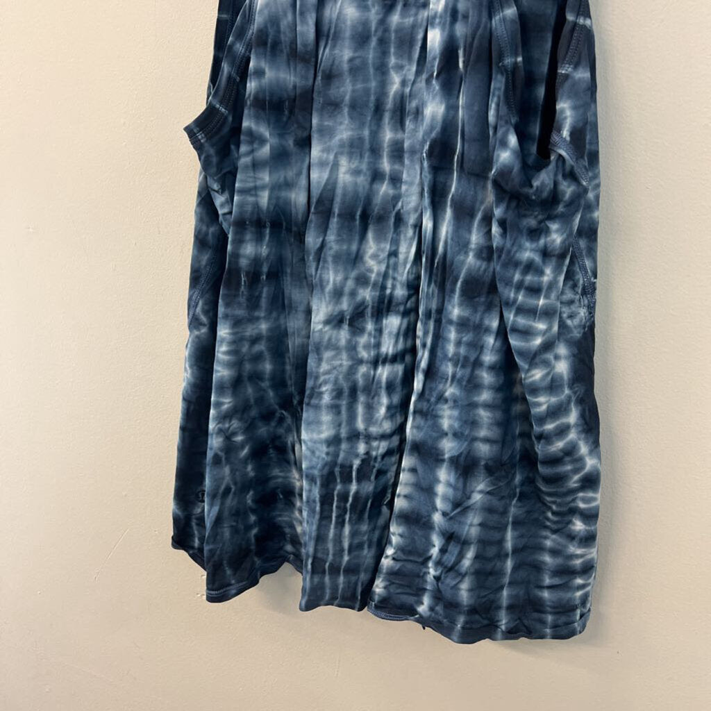 Lululemon Blue/ White Print Open Split Back Tank Top Medium