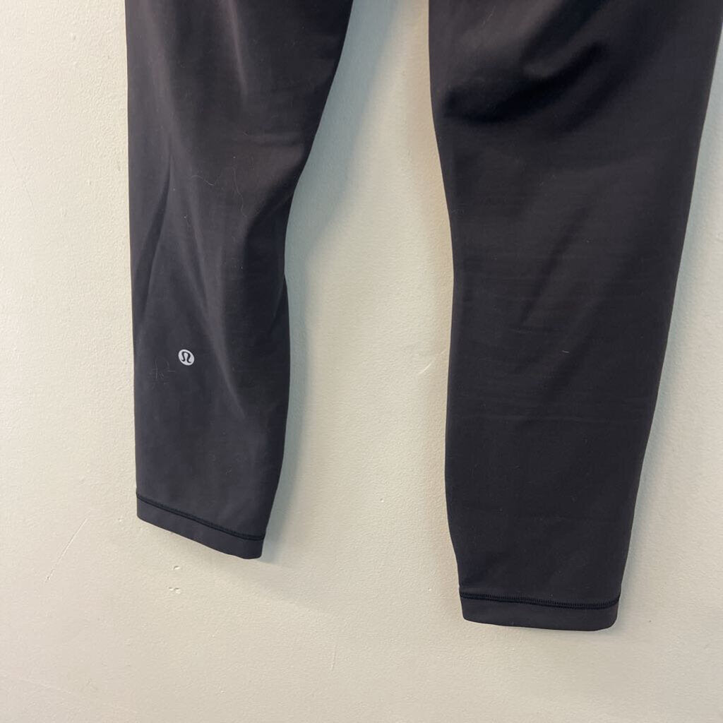 Lululemon Black Cropped Athletic Leggings 6