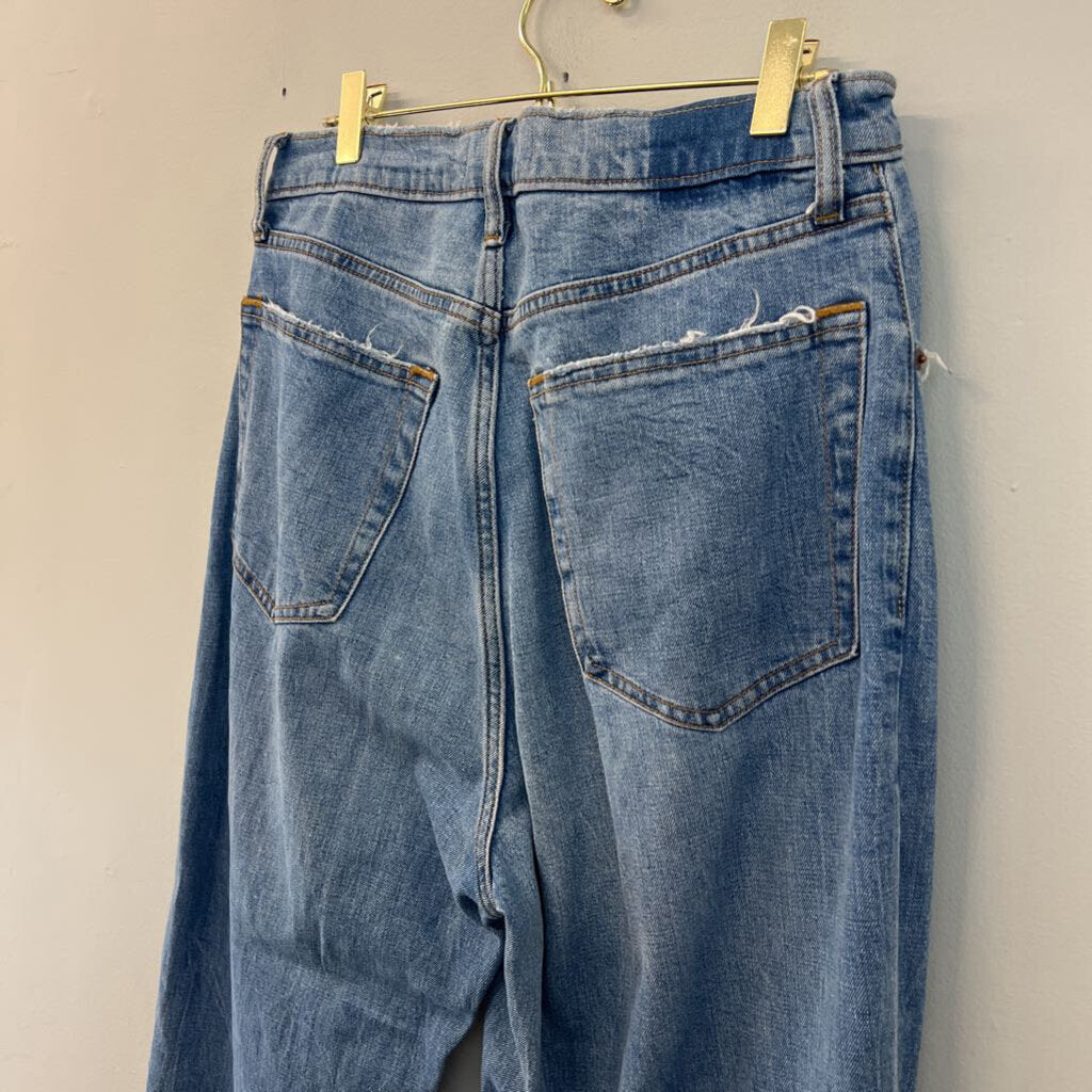 Abercrombie and Fitch Light Wash The Ankle Straight Ultra High Rise Jeans 30