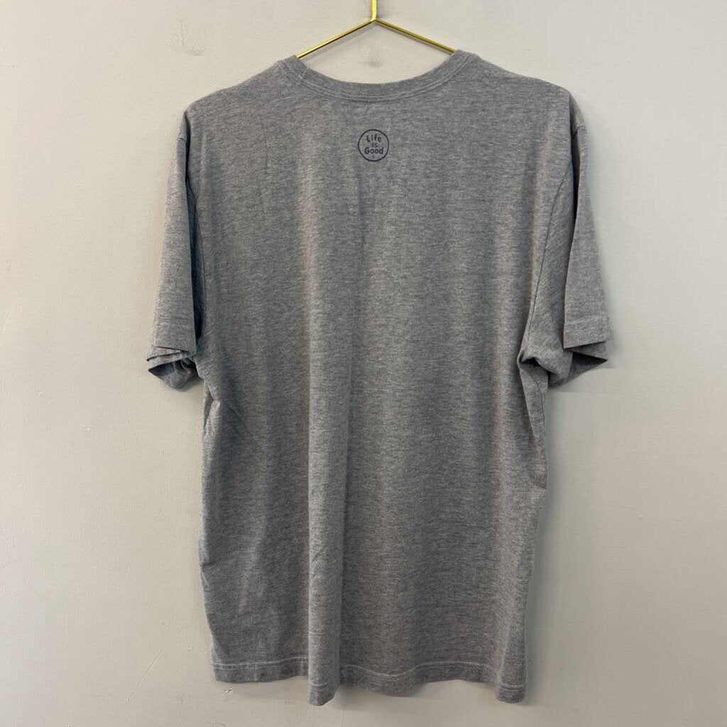 Life Is Good Grey Flag Short Sleeve Graphic Tee Large