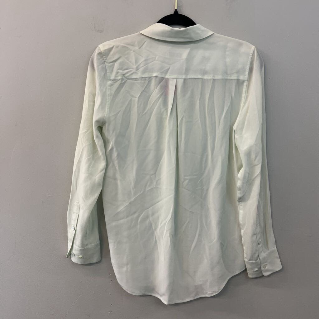 Equipment Femme Light Green 100% Silk Long Sleeve Button Down Top Extra Small