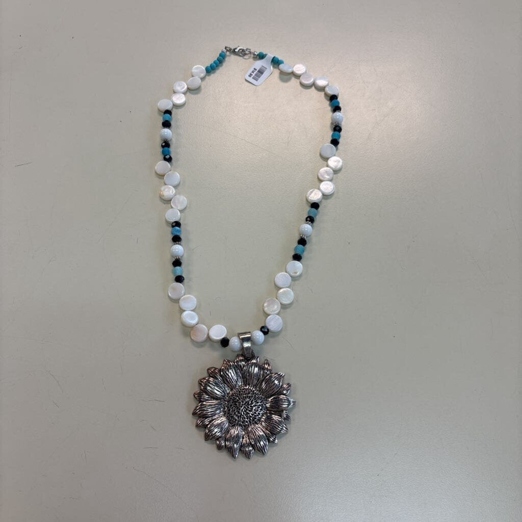 White/ Blue Beaded Silver Flower Pendant Necklace