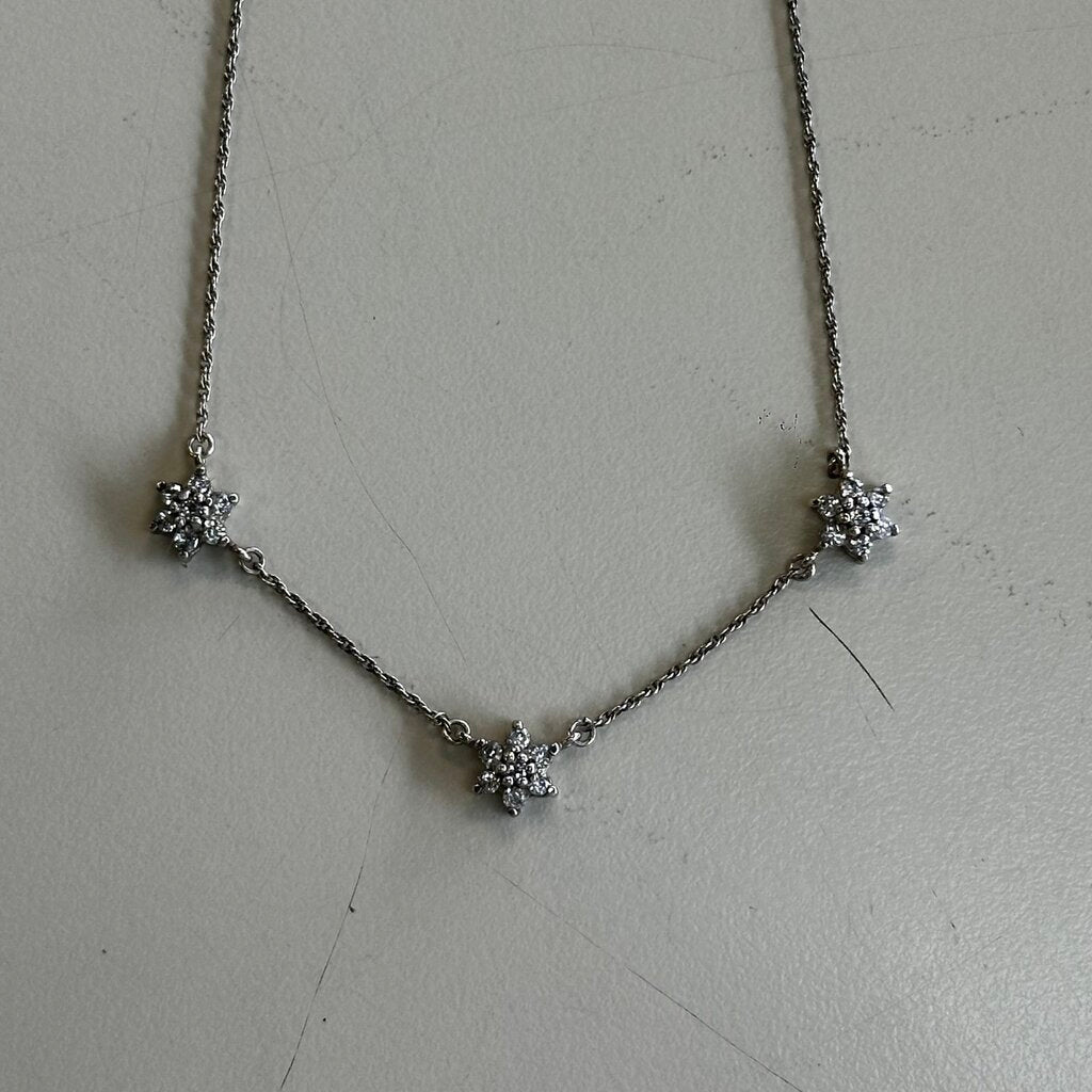 Silver Three Flower Necklace