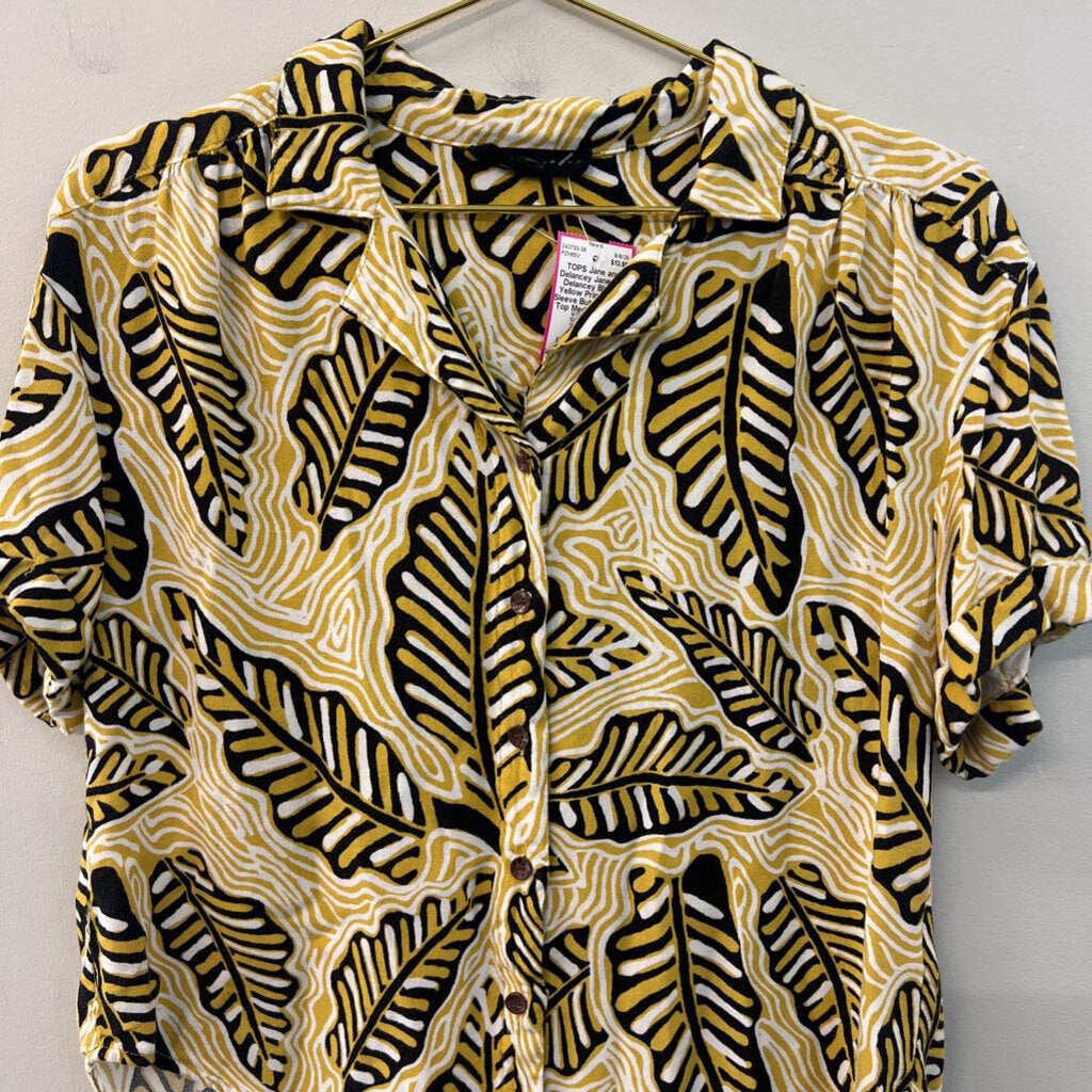 Jane and Delancey Black/ Yellow Print Short Sleeve Button Down Top Medium