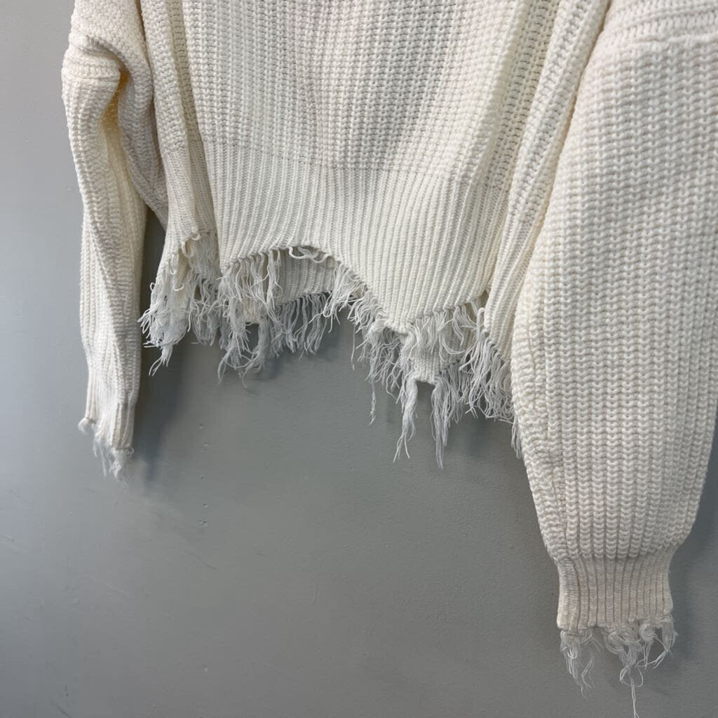 White Knit Frayed Edge Cropped Long Sleeve Sweater Top Medium