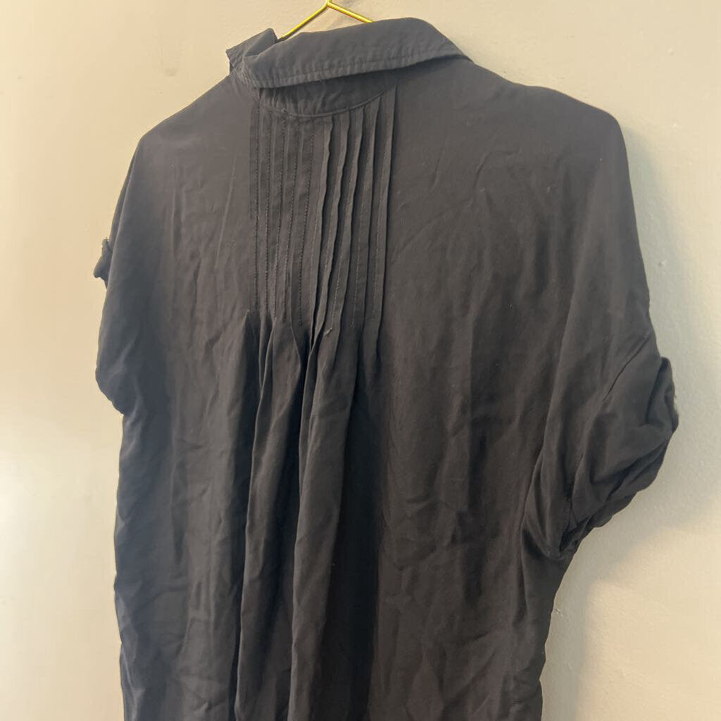 Casacabana Black Short Sleeve Button Down Top Small