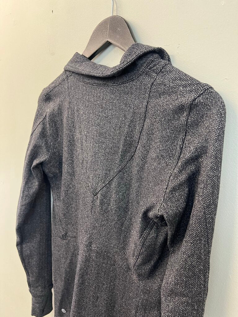 Lululemon Black/ Grey Herringbone Print Long Sleeve Quarter Zip Pullover 6