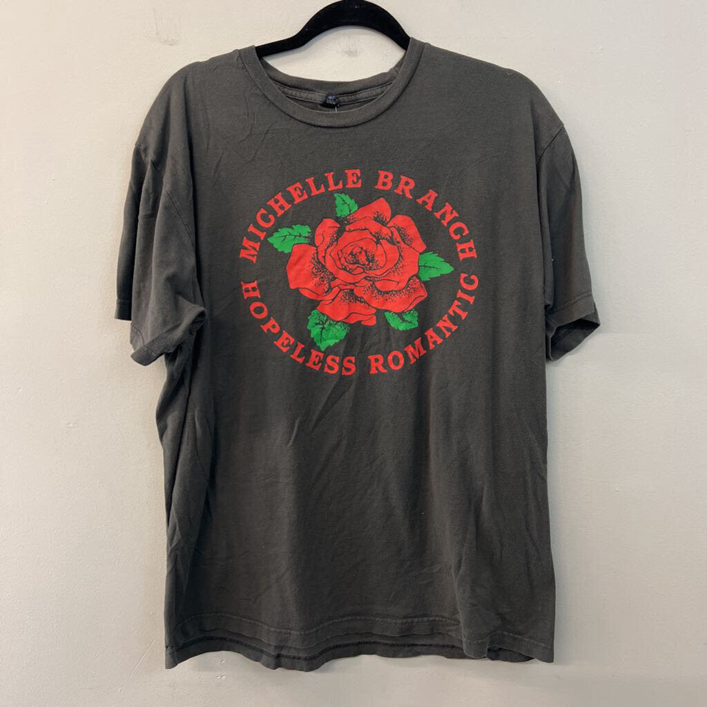 Grey/ Red Michelle Brach Short Sleeve Graphic Tee Extra Large