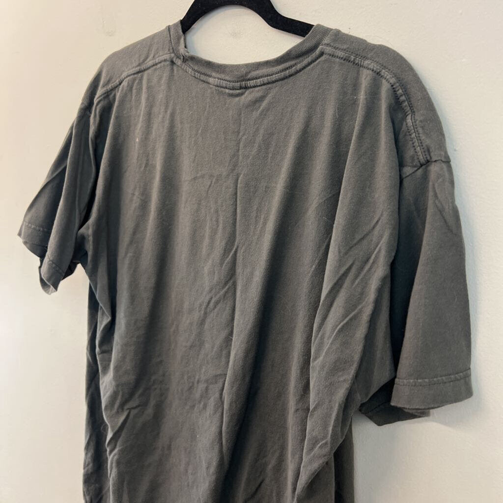 Grey/ Red Michelle Brach Short Sleeve Graphic Tee Extra Large