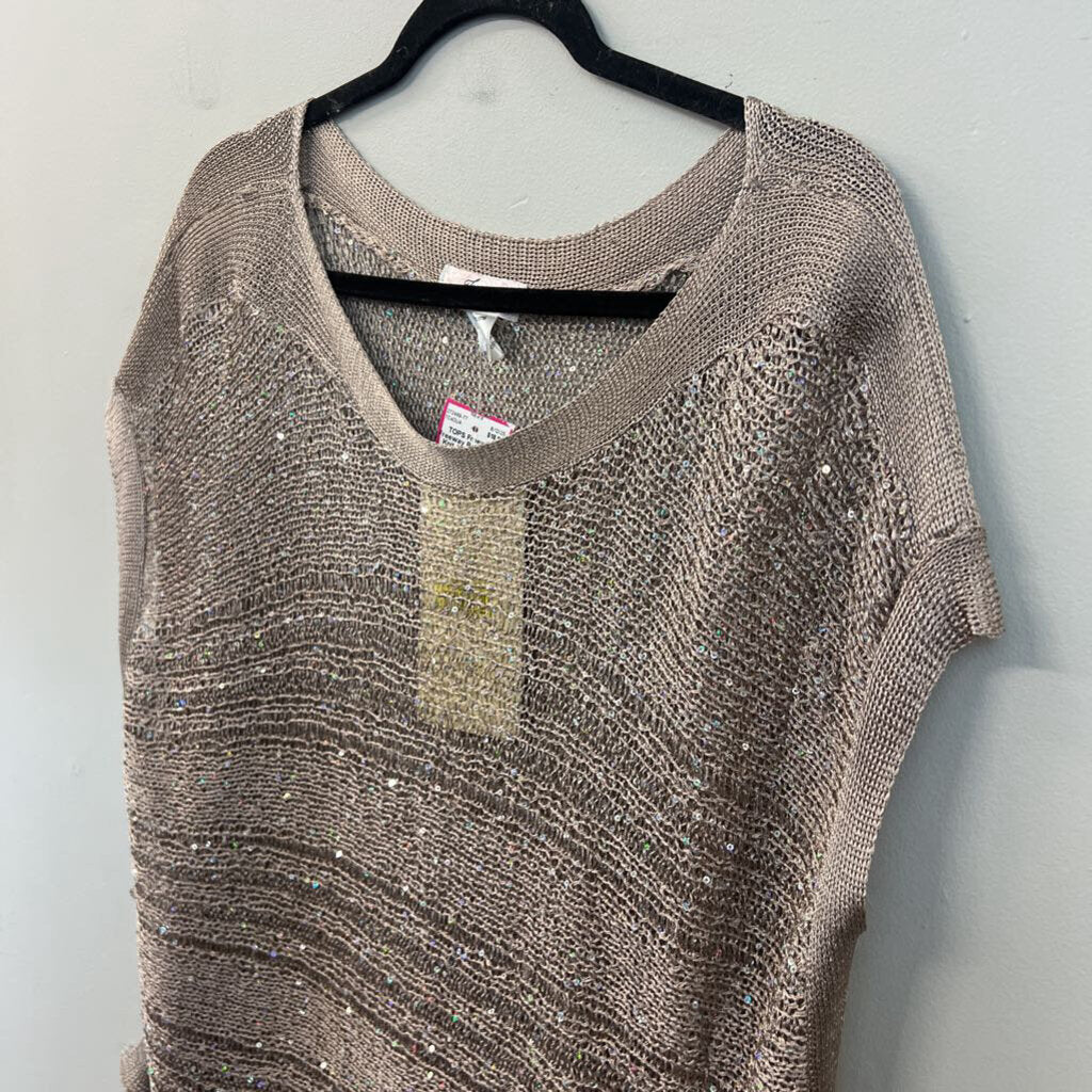 Freeway Beige Open Knit Sequin Short Sleeve Top Medium