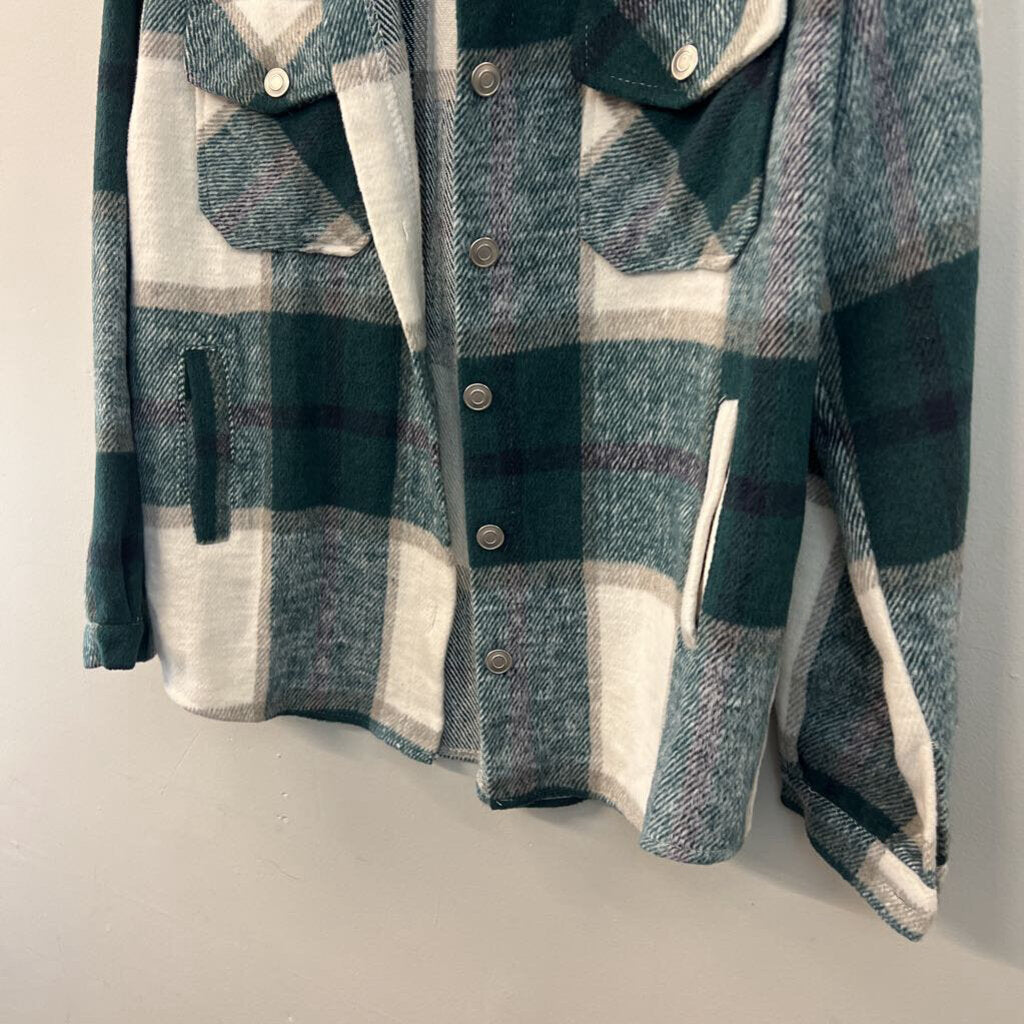 Green/ White Plaid Long Sleeve Button Down Shacket Small
