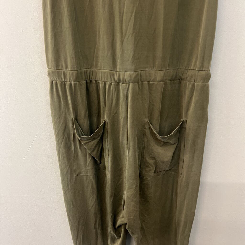 Heartloom Green Sleeveless Jumpsuit Large