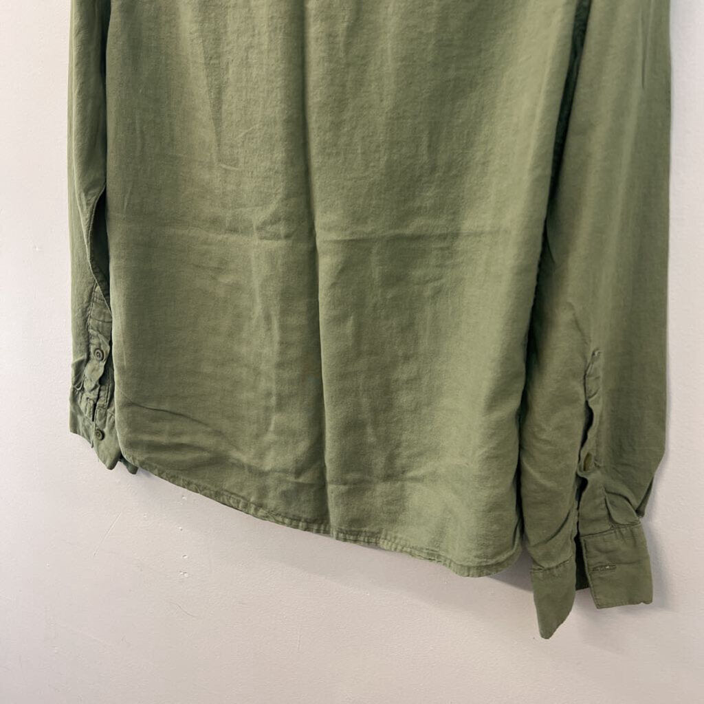 Saks Fifth Avenue Green Long Sleeve Button Down Top Small
