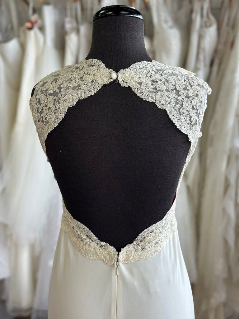 DB Studio Ivory Lace Detail Fitted Bridal Gown 2