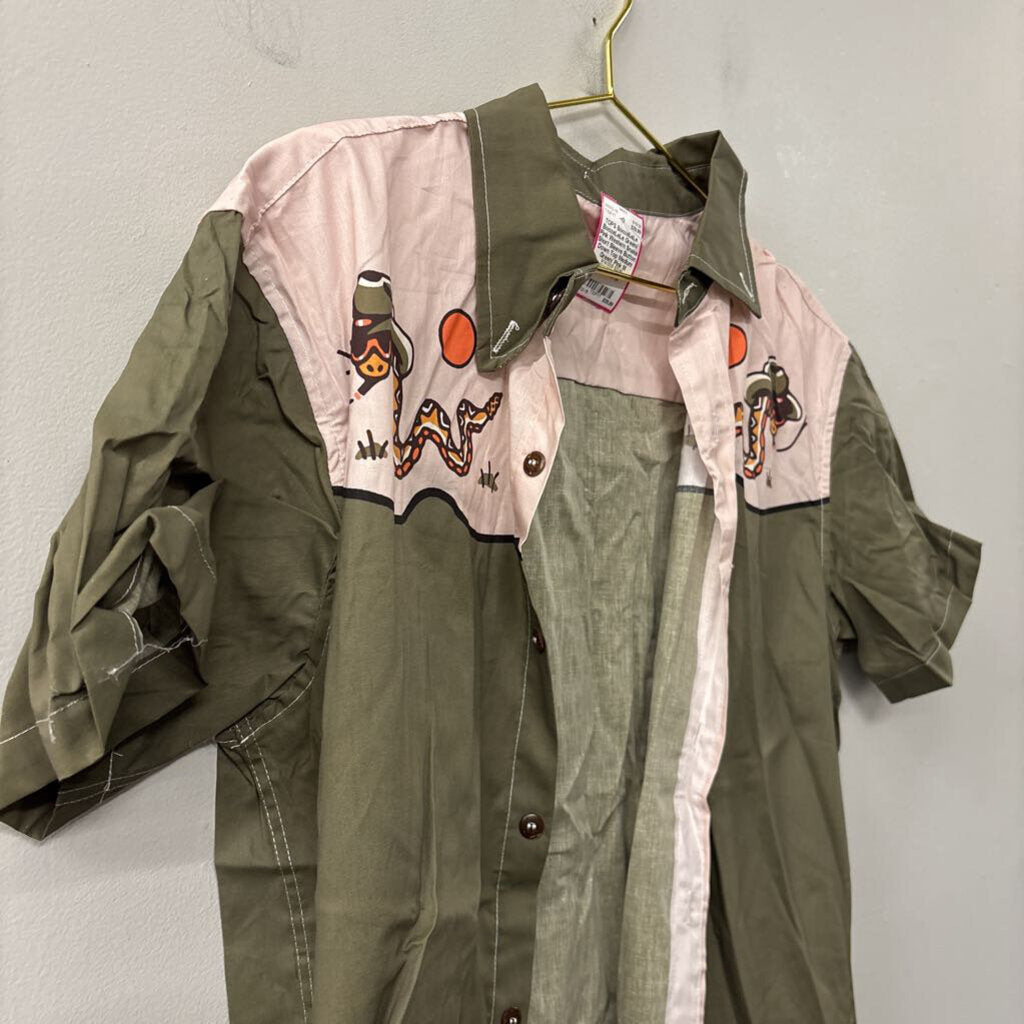 BoozeLeLe Green/ Pink Western Snake Short Sleeve Button Down Top Medium